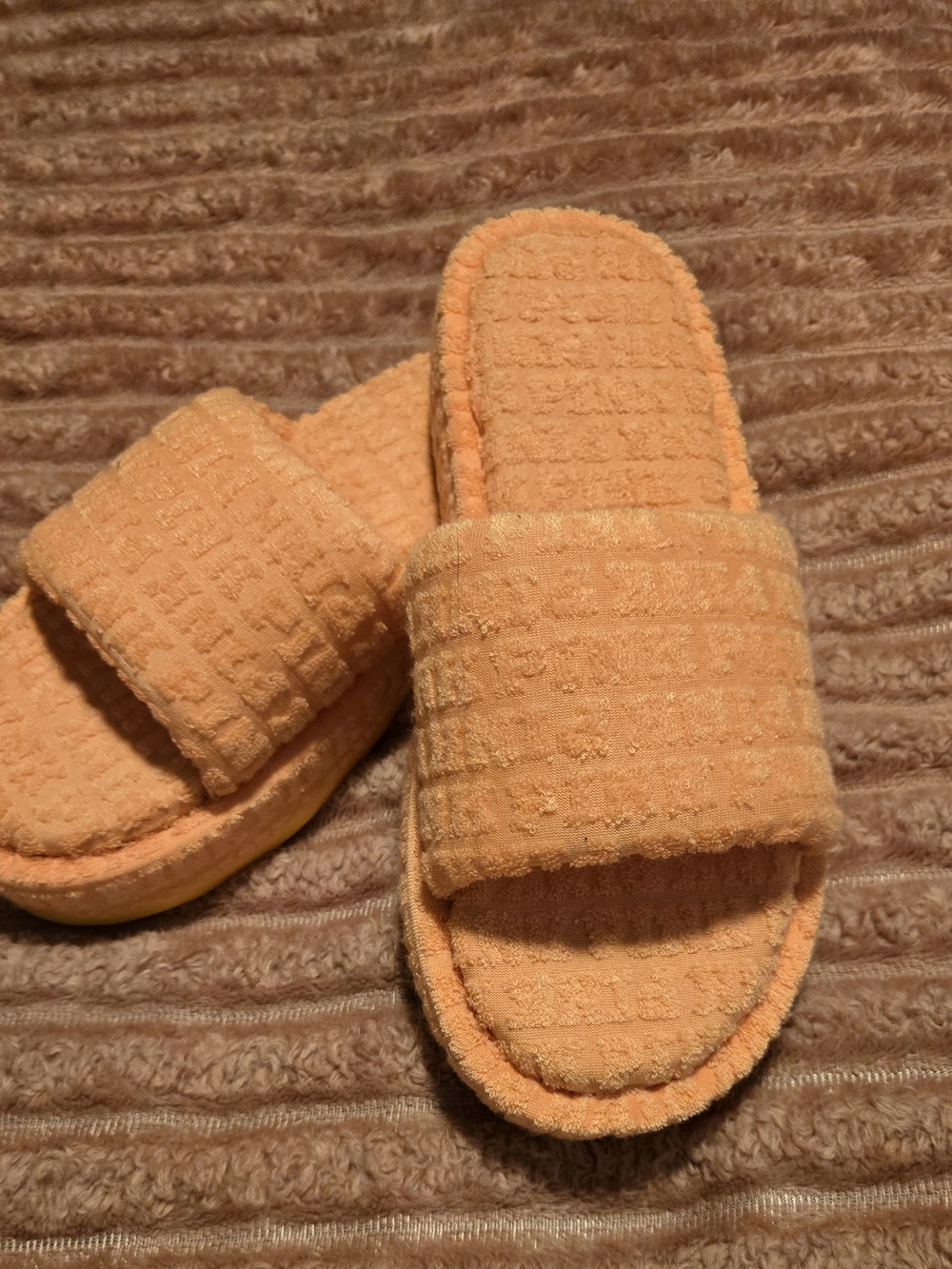PINK Victoria's Secret Terry Cloth Slide Sandals in Peach